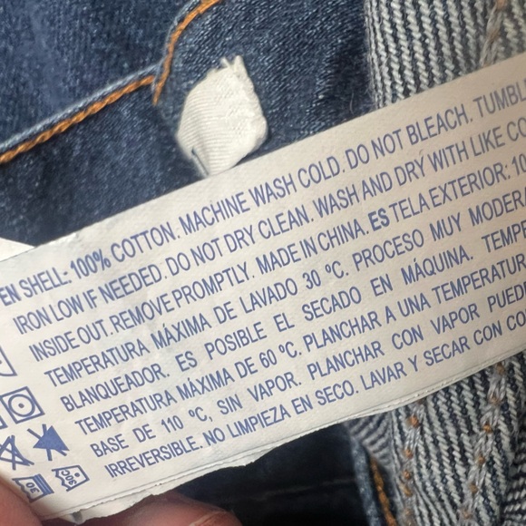 Distressed High Waisted Jeans! - Picture 13 of 13